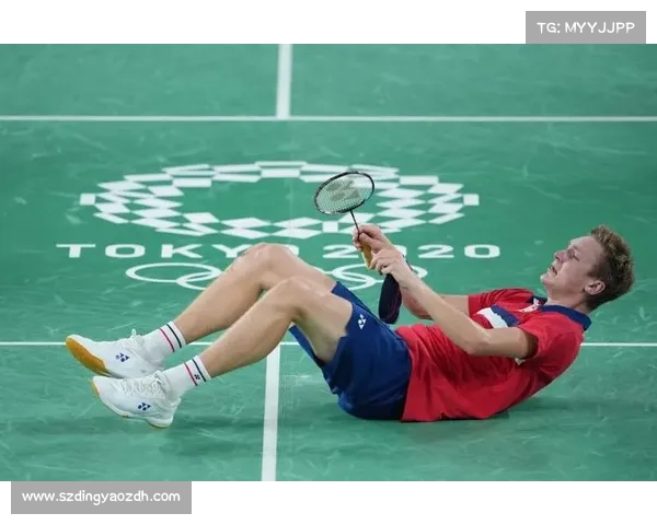 安赛龙凭网前扑球绝技逆袭夺冠 法国公开赛精彩瞬间回顾